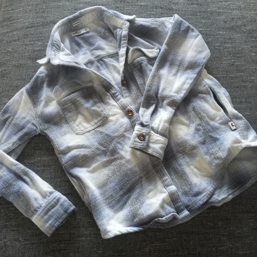 Hollister girls long sleeve boyfriend fit shirt extra small